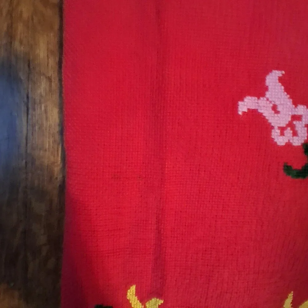 Unbranded vintage embroidered red tablecloth 59x52